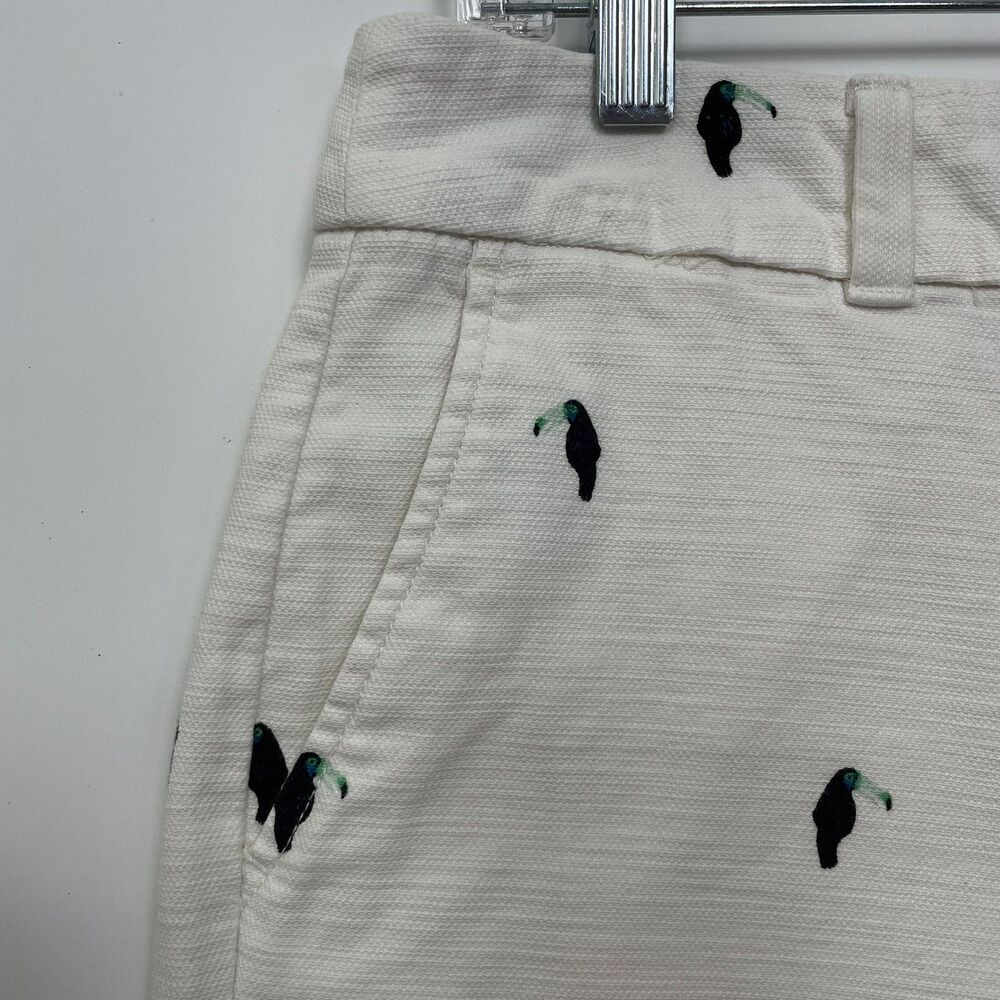 Loft Outlet White Shorts with Novelty Toucan Print Sz 6 - Picture 4 of 8